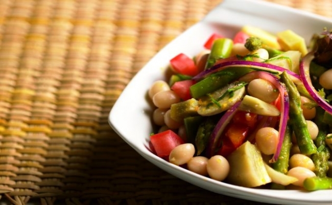 Ensalada acebichada con tarwi